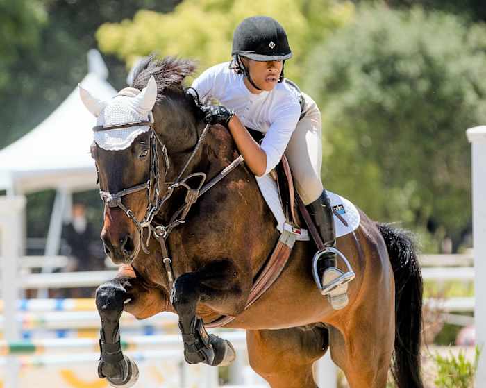 zoie-brogdon-equestrian